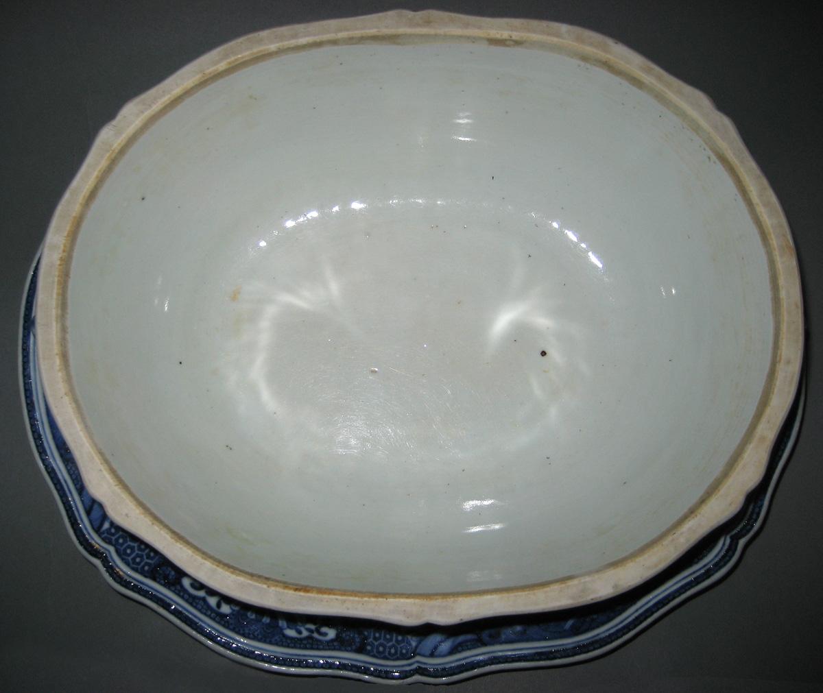 1963.0700.057 B, Tureen interior