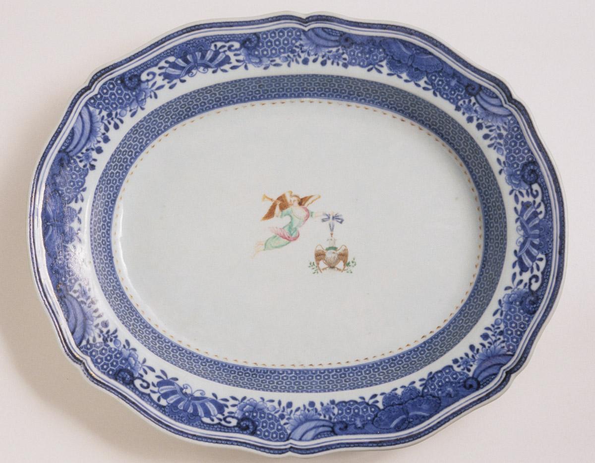 1963.0700.057 C Tureen stand, view 2