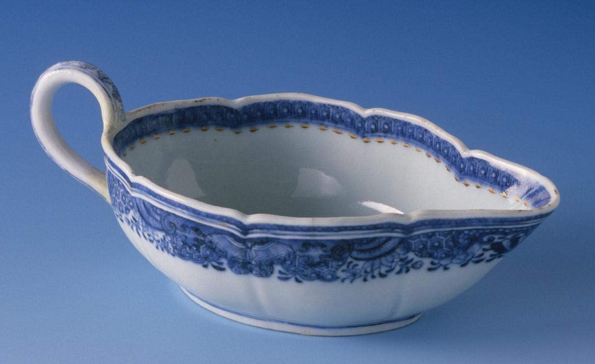 1963.0700.068 Sauce boat, view 2