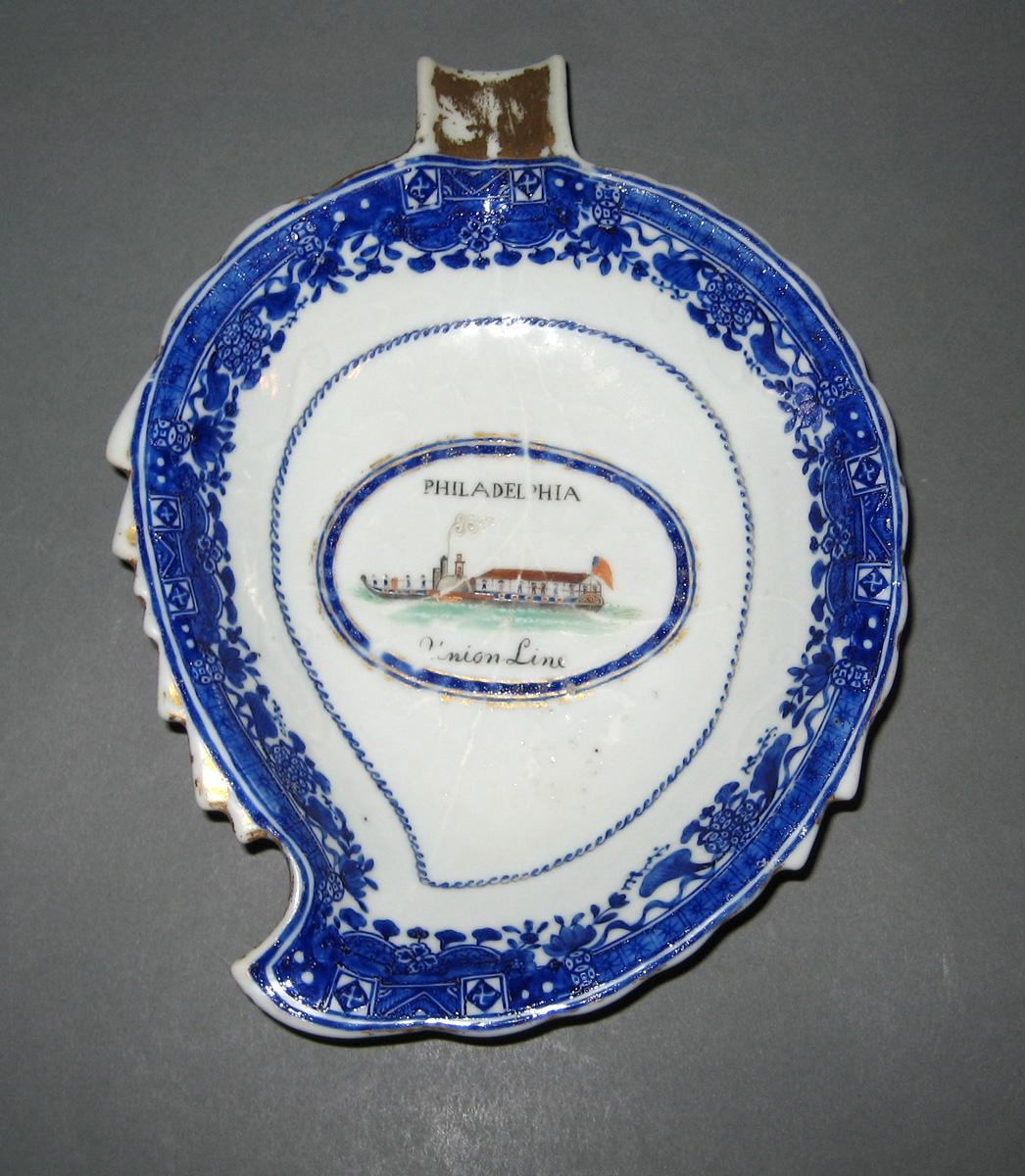 1963.0706.001 Leaf Dish