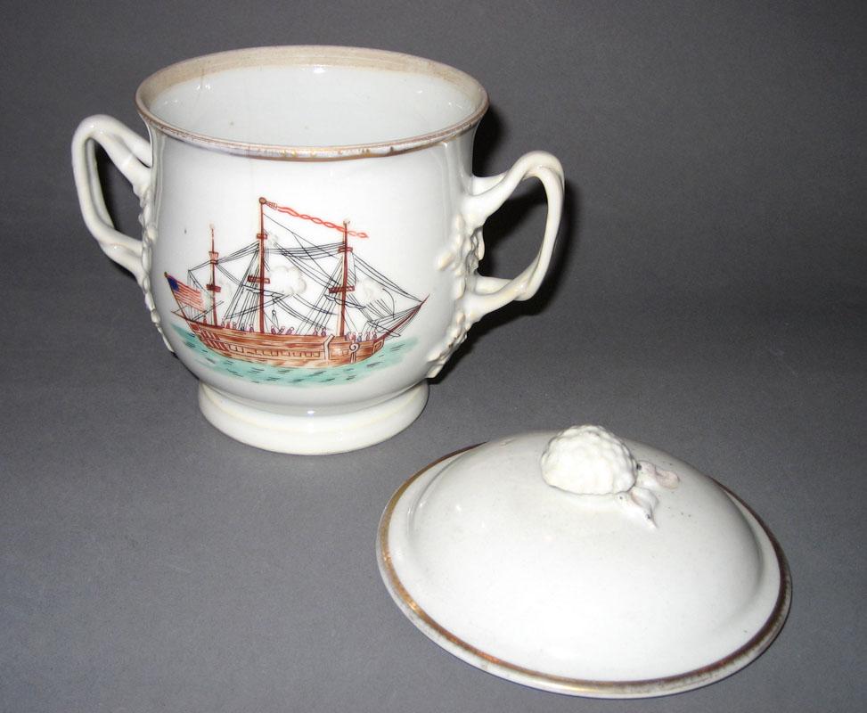 1963.0707.003 A, B Porcelain Sugar bowl and lid