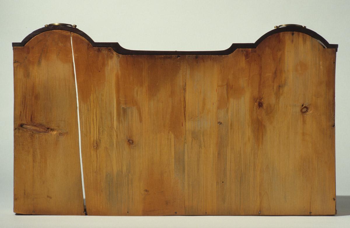 1955.0136.097 Table, detail 2