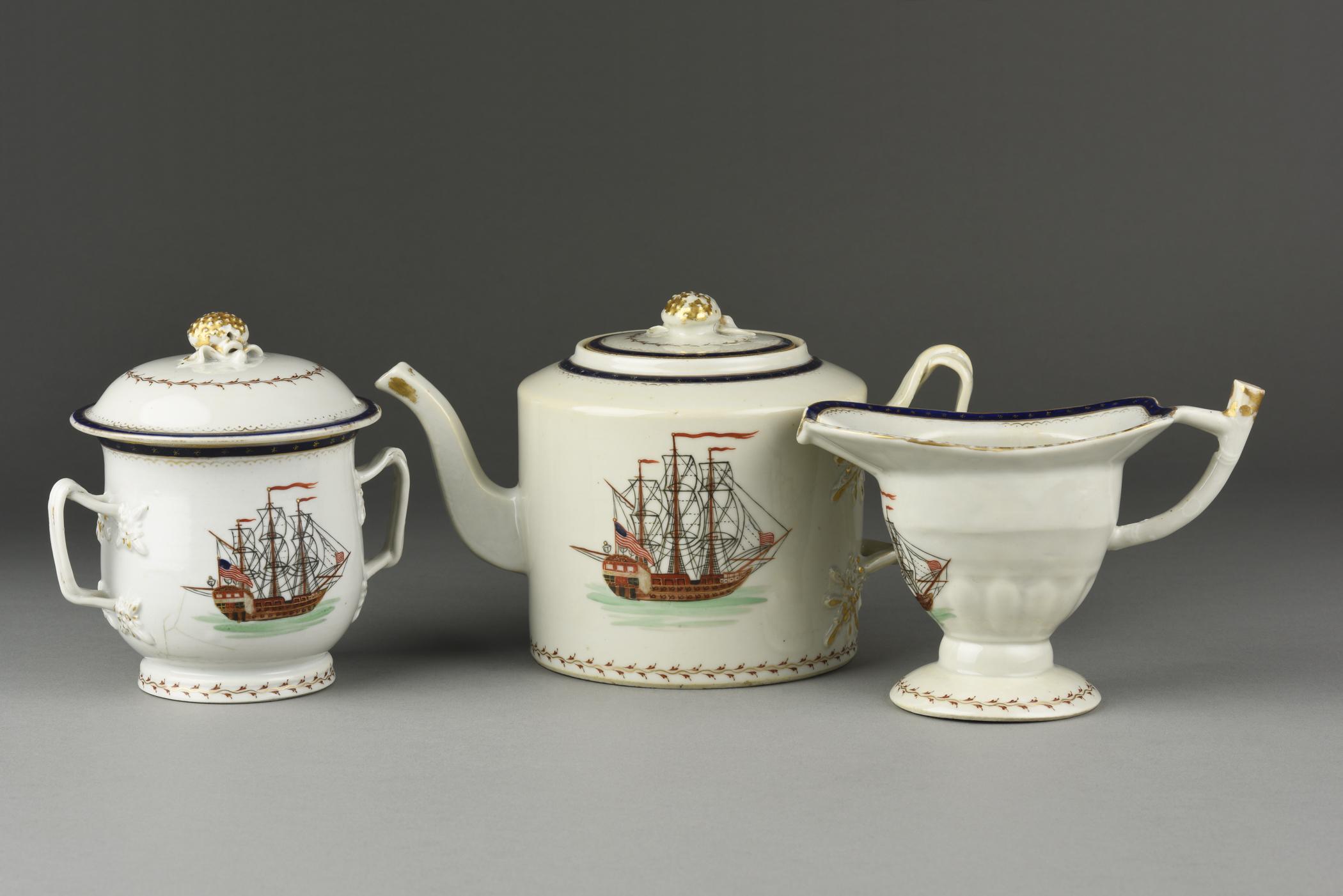 1963.0714.011 Sugar bowl, 1963.0714.012 Teapot, 1963.0714.003 Cream or milk jug, view 2