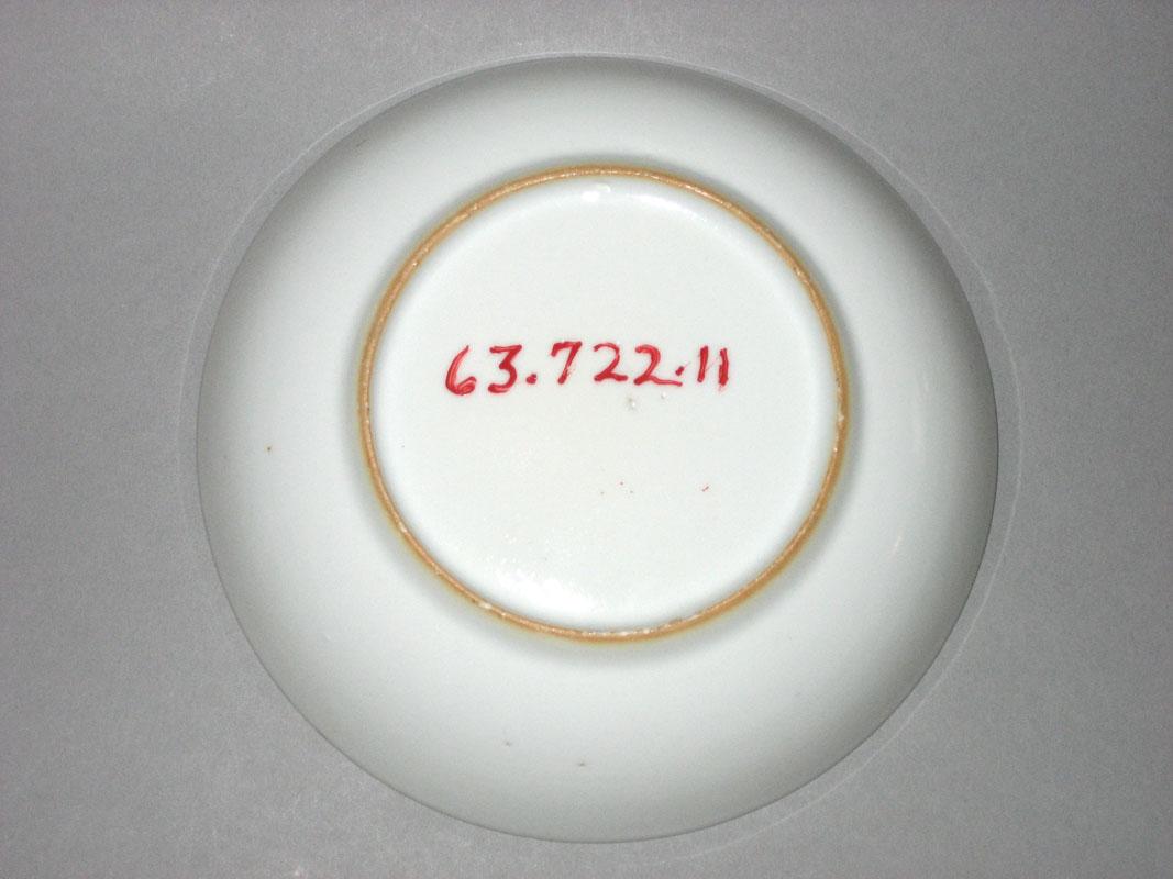 1963.0722.011 Saucer (underside)