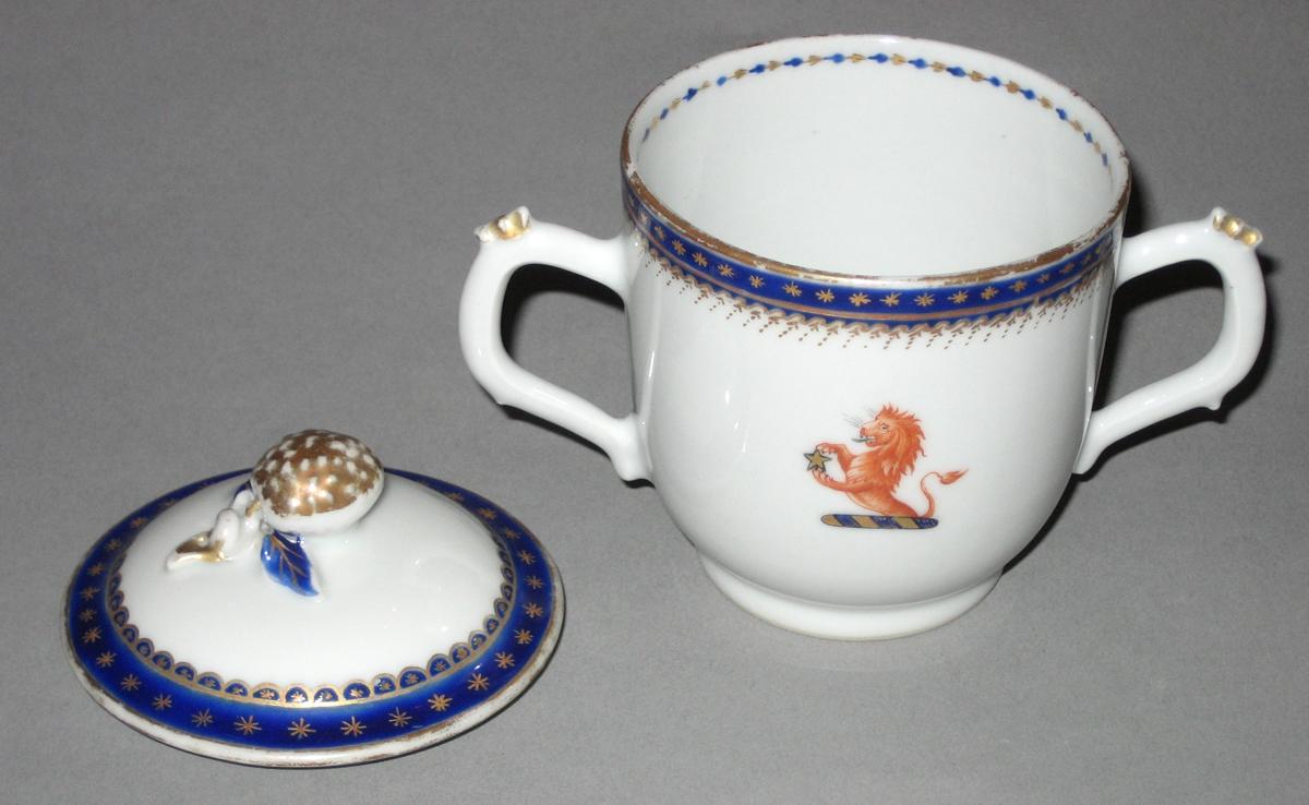 1963.0722.020 A, B Porcelain Cup separate