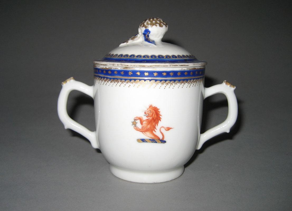 1963.0722.026 cup front