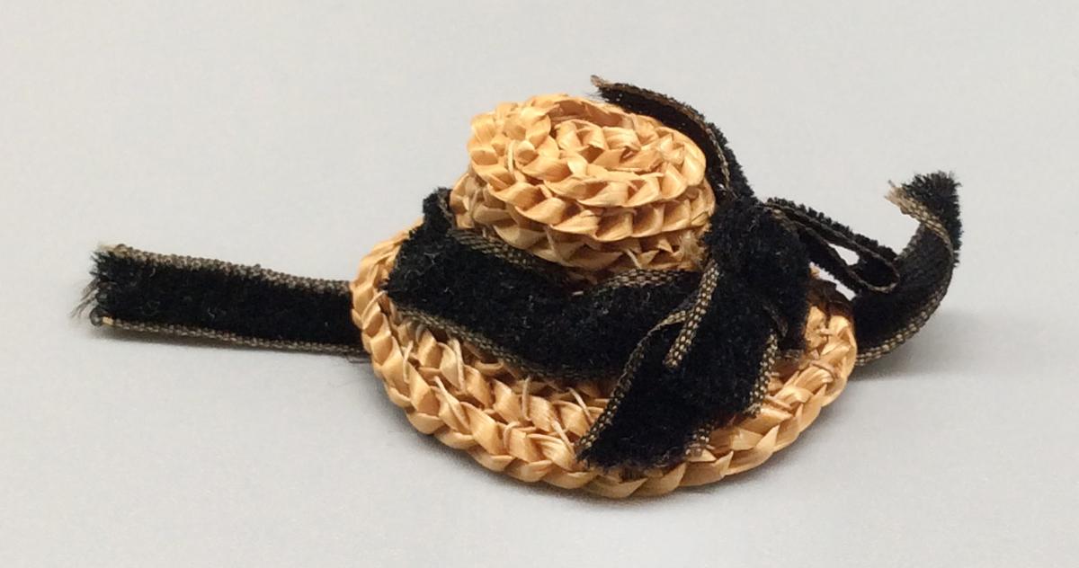 1955.0136.099 D Hat, view 1