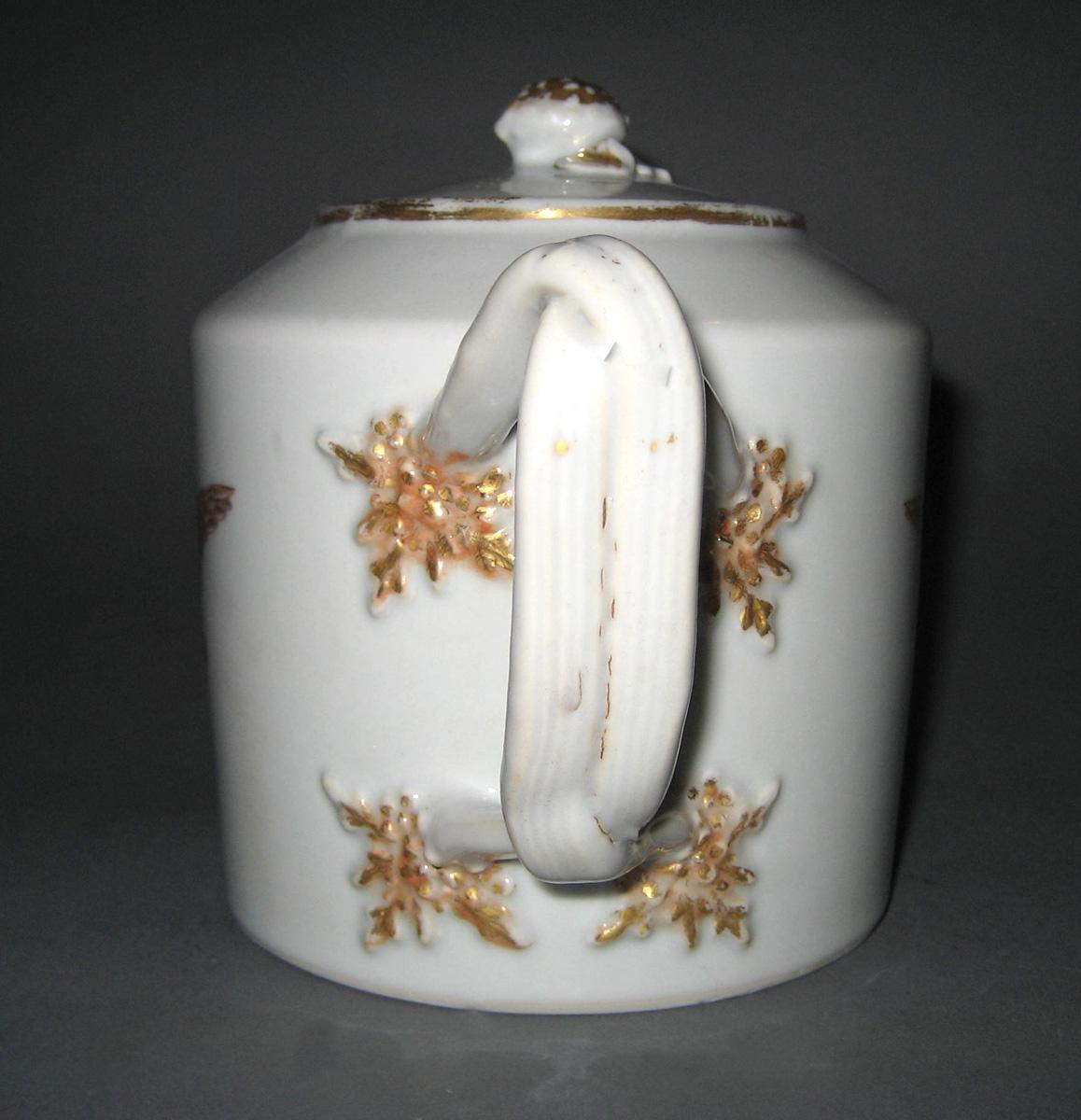 1963.0727.001 Teapot handle