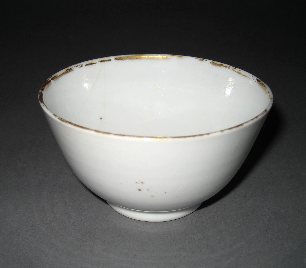1963.0727.026 Teabowl opposite side