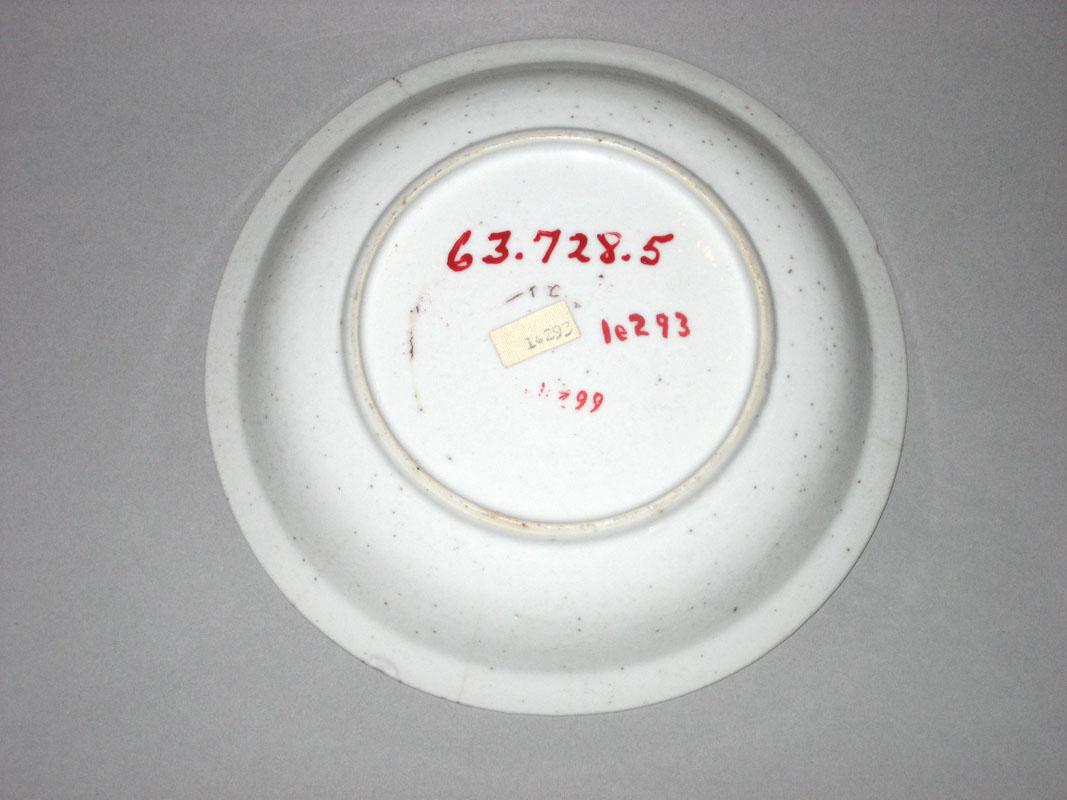 1963.0728.005 Saucer underside