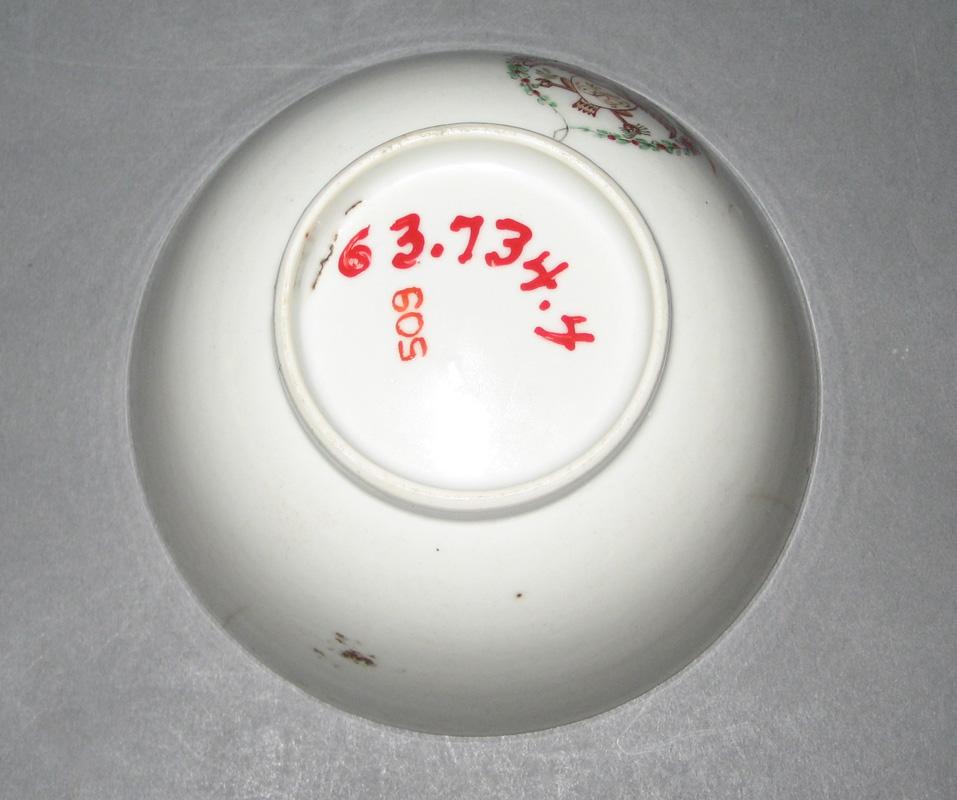 1963.0734.004 Teabowl underside