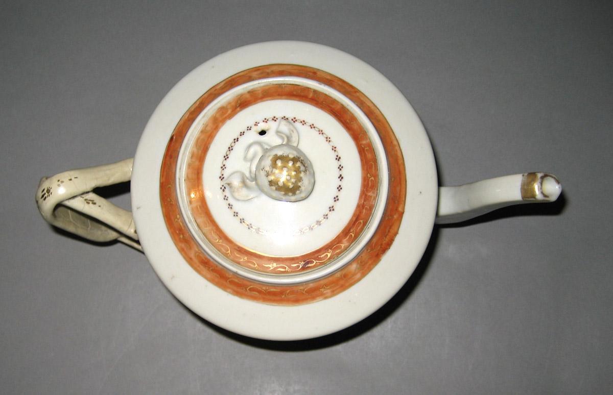 1963.0740.001 A, B Porcelain Teapot top