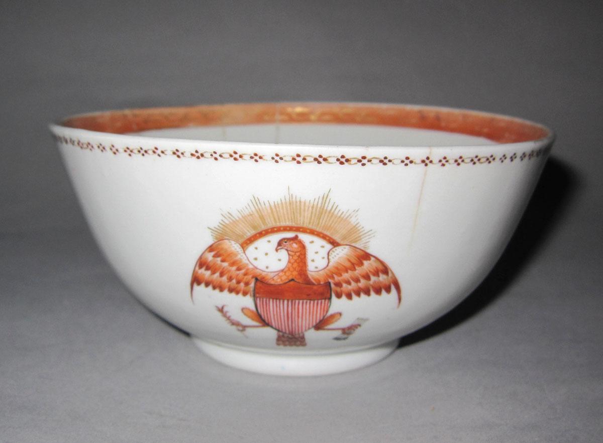 1963.0740.004 Porcelain bowl face two