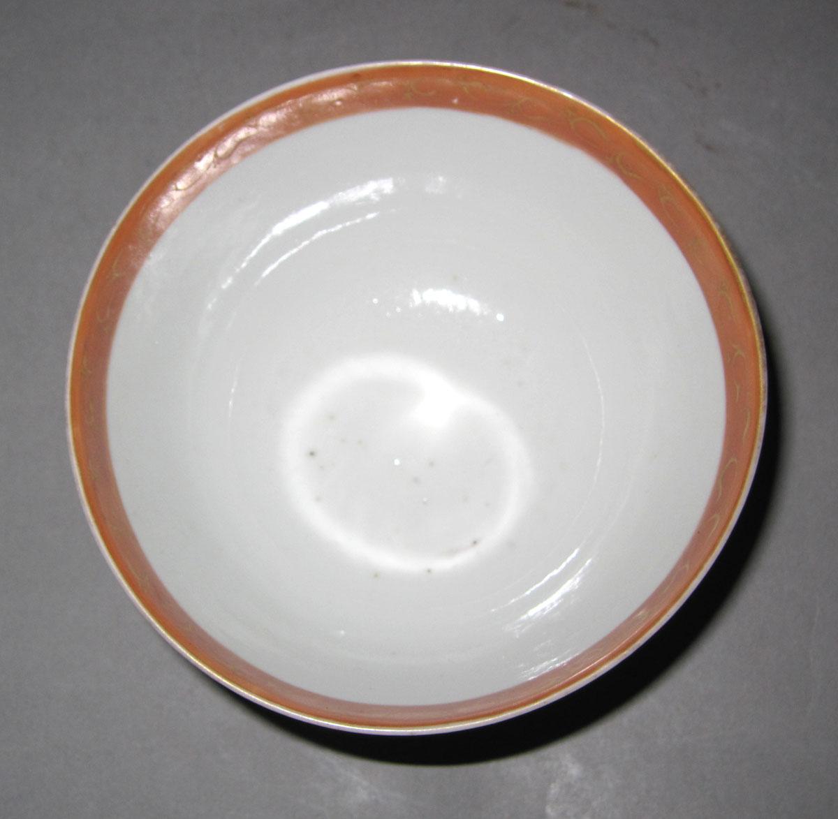 1963.0740.010 Porcelain cup top