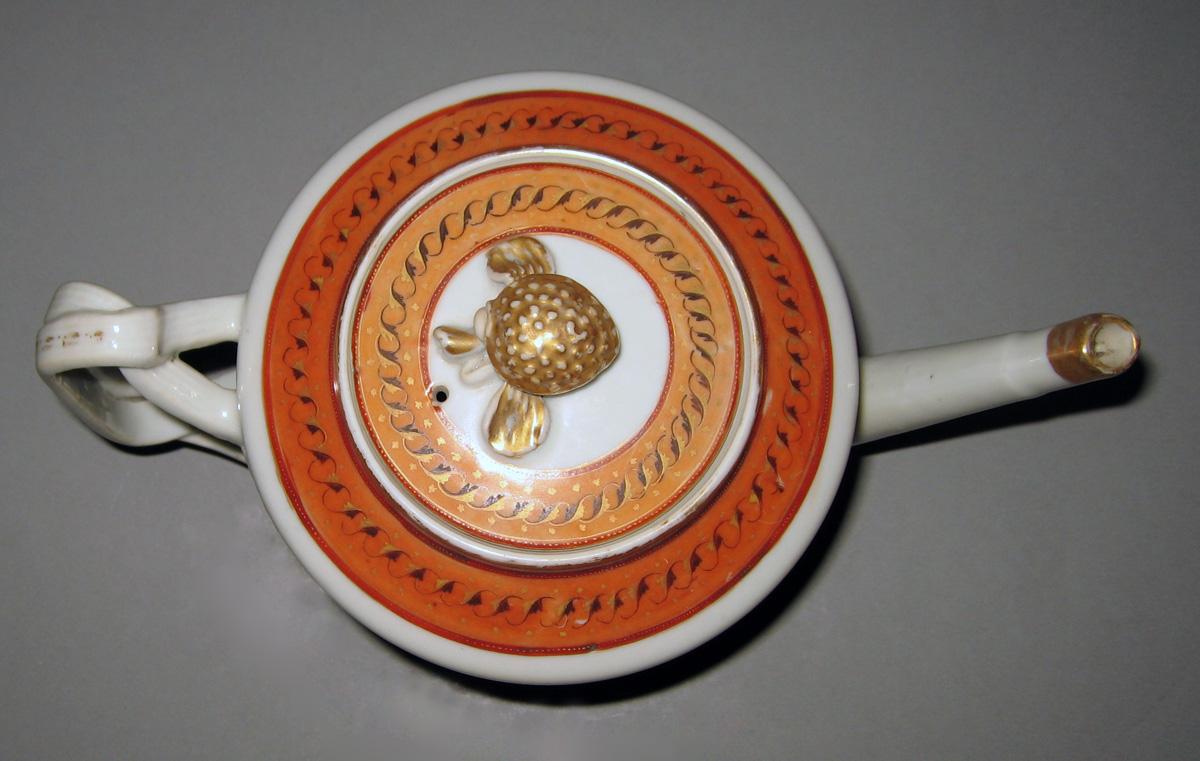 1963.0745.001 A, B Porcelain Teapot top