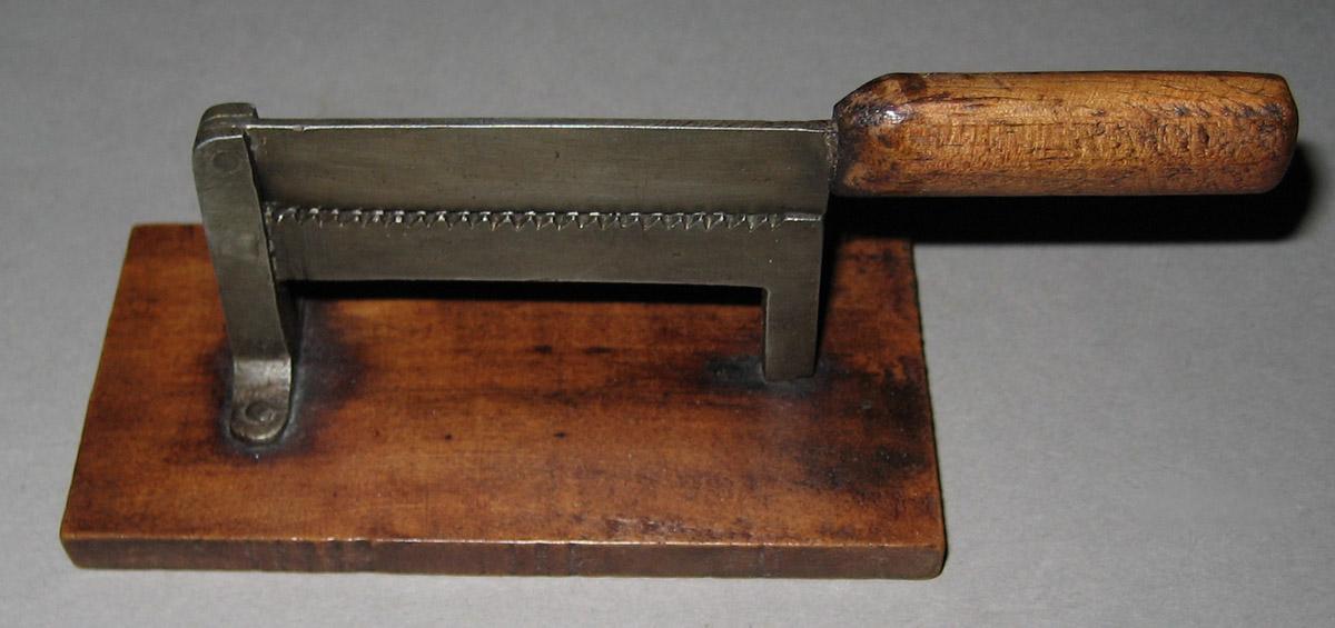 1955.0136.110 Knife