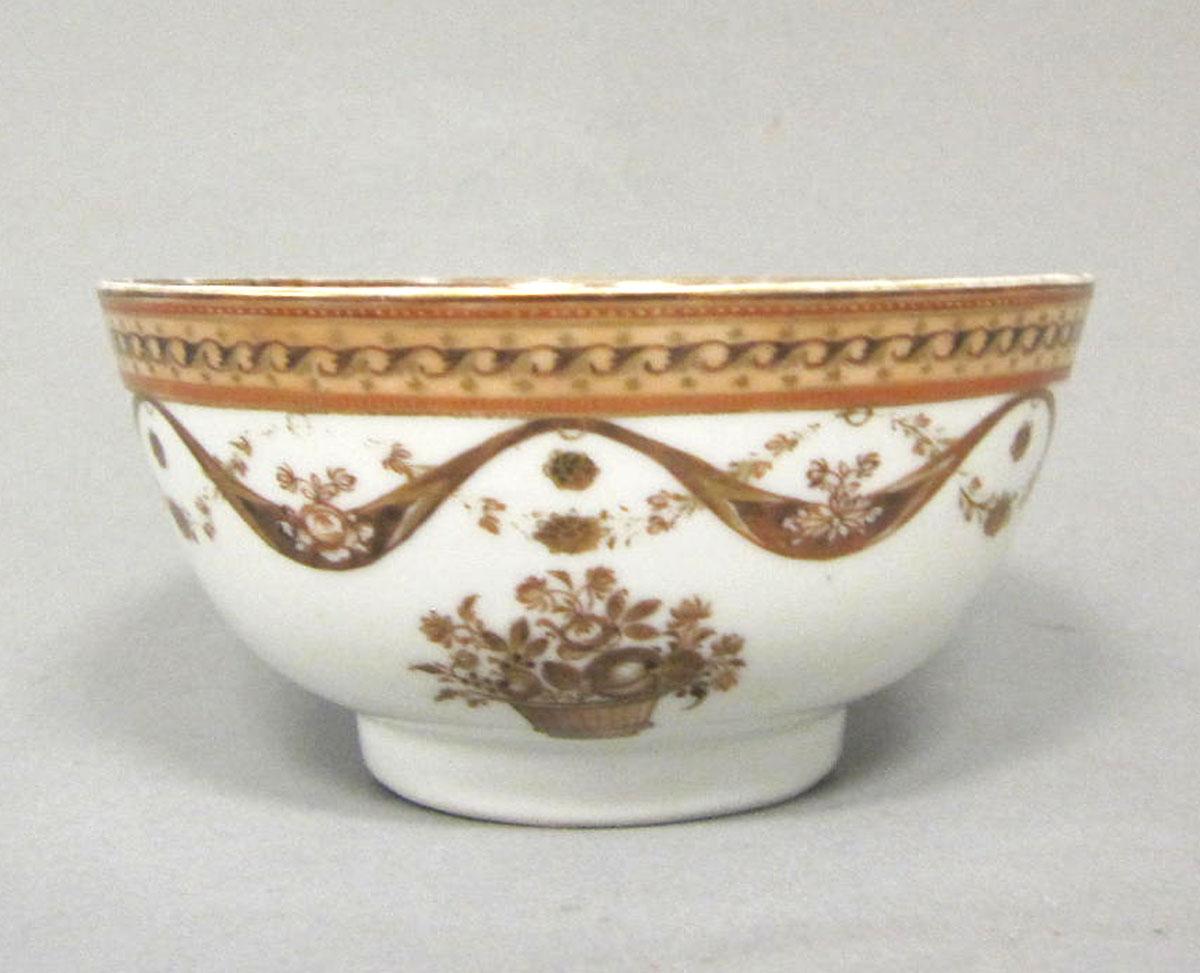 1963.0747.006 Porcelain bowl face two