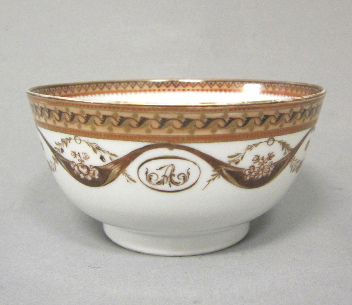 1963.0747.009 Porcelain bowl