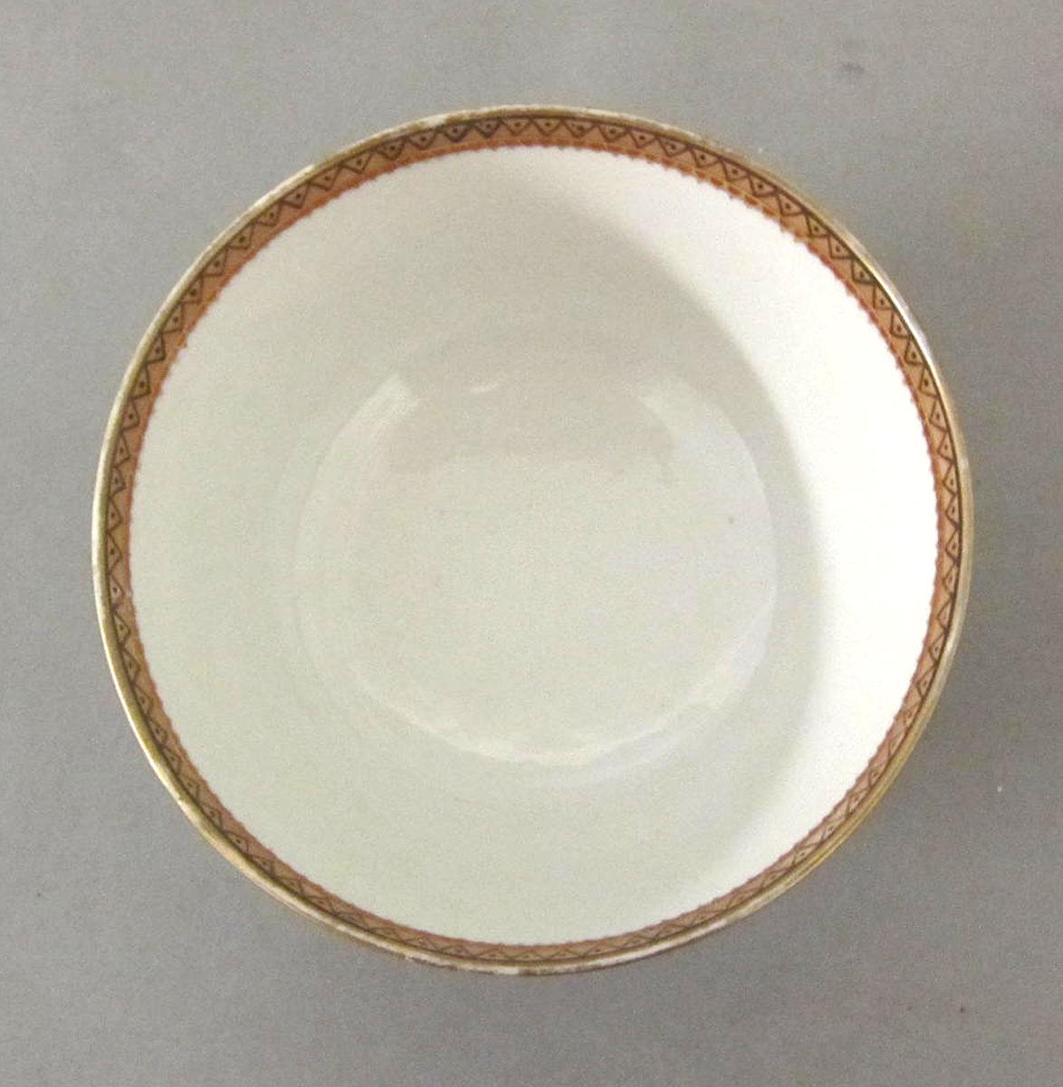1963.0747.010 Porcelain bowl top