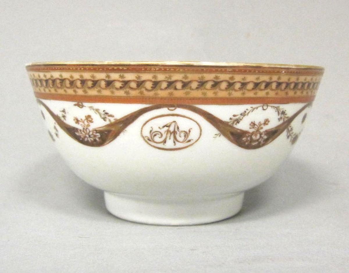 1963.0747.012 Porcelain bowl