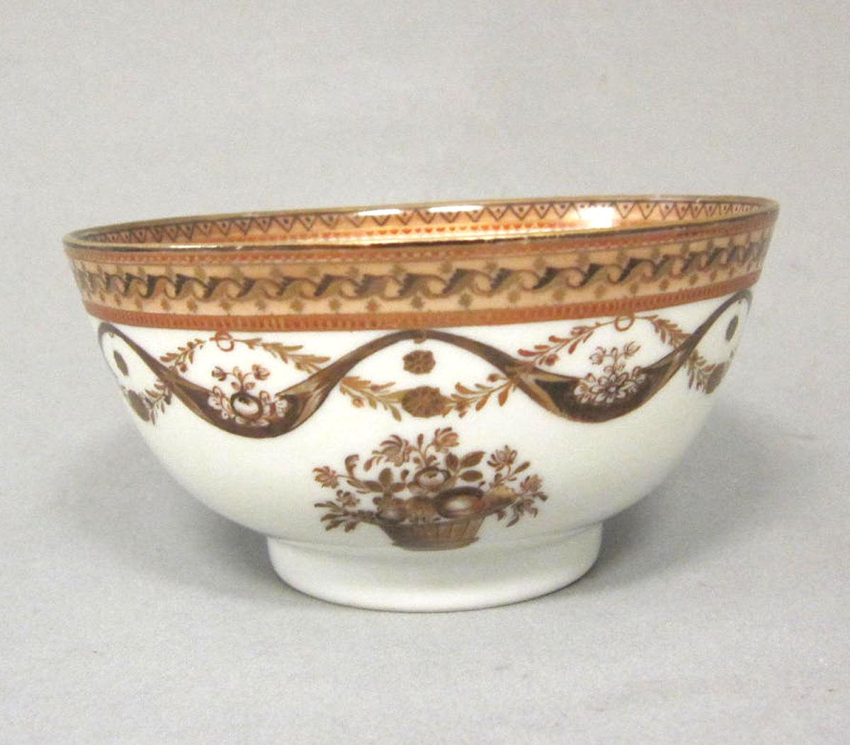 1963.0747.017 Porcelain bowl face two