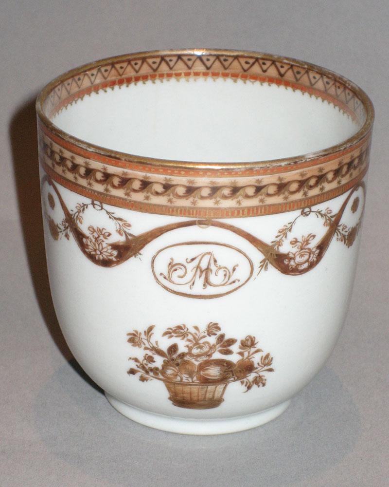 1963.0747.021 Coffee cup front