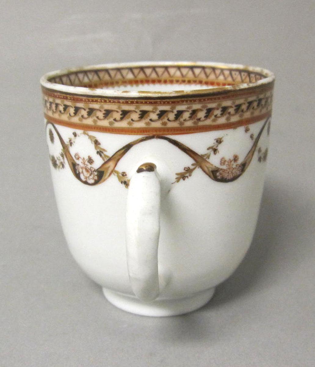 1963.0747.037 Porcelain coffee cup handle