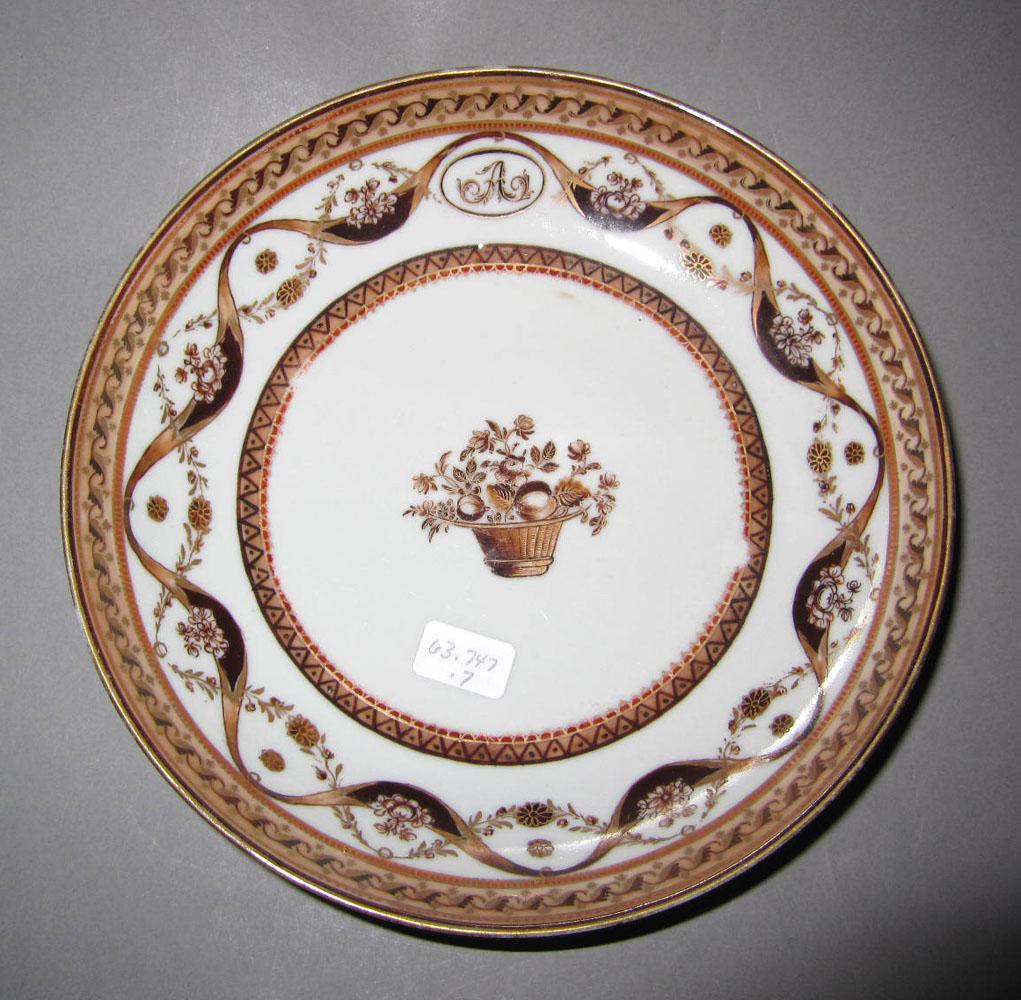 1963.0747.067 Porcelain saucer retake
