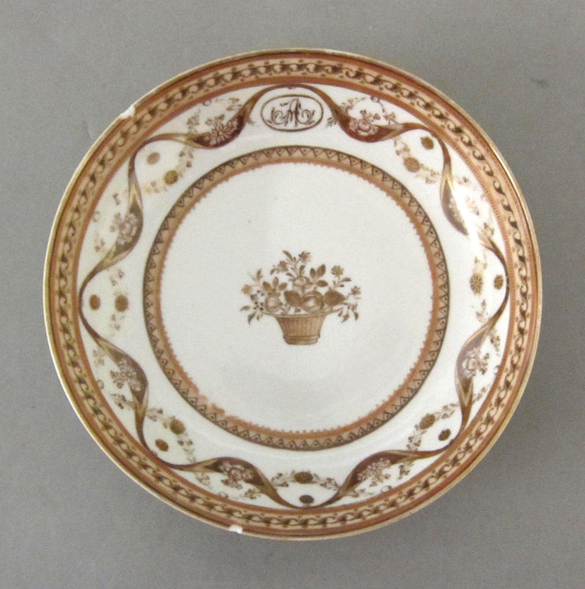 1963.0747.075 Porcelain saucer