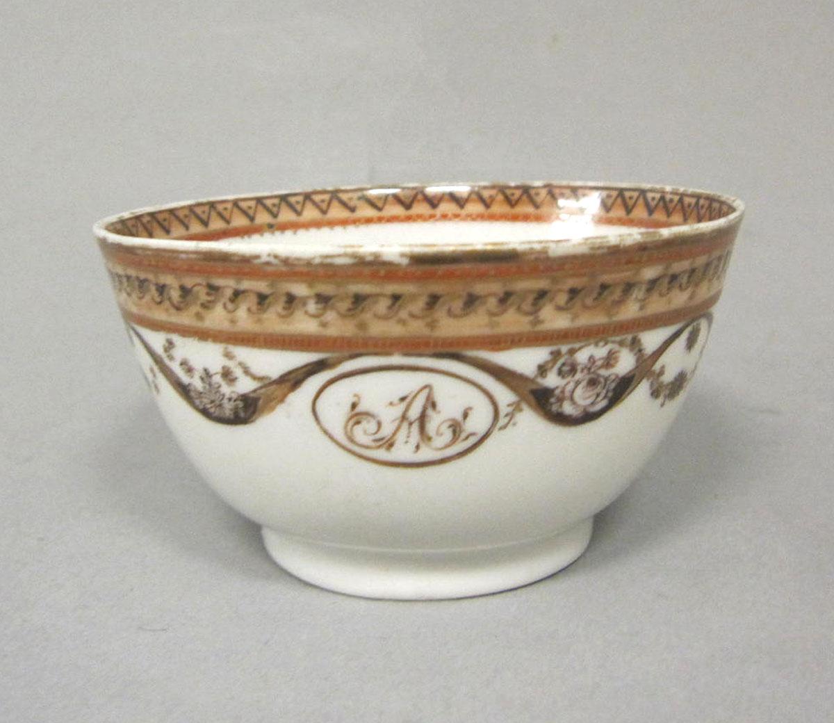 1963.0747.082 Porcelain cup
