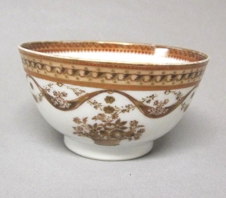1963.0747.090 Porcelain teabowl face two retake