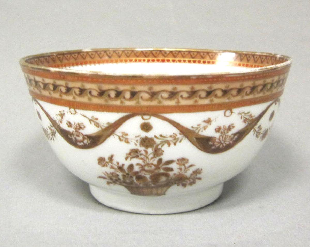1963.0747.095 Porcelain teabowl face two