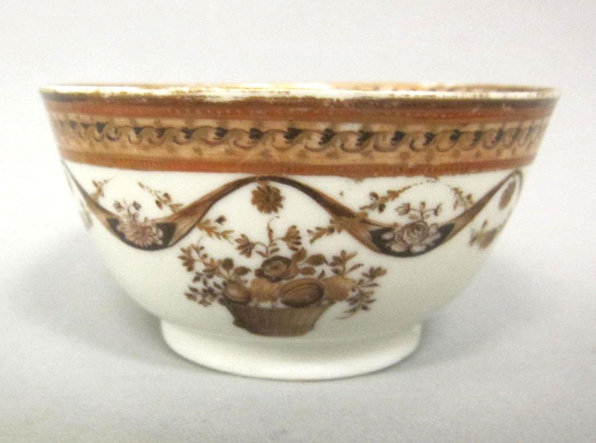 1963.0747.101 Porcelain teabowl face two
