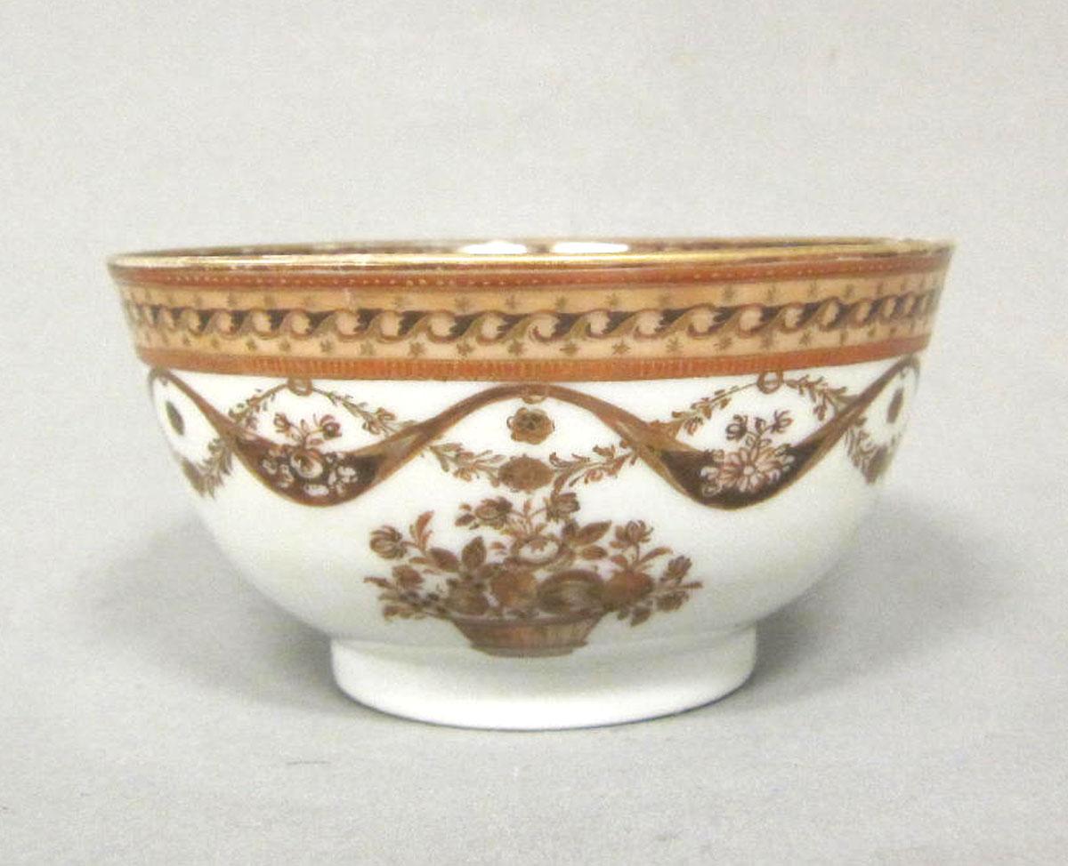 1963.0747.104 Porcelain teabowl face two