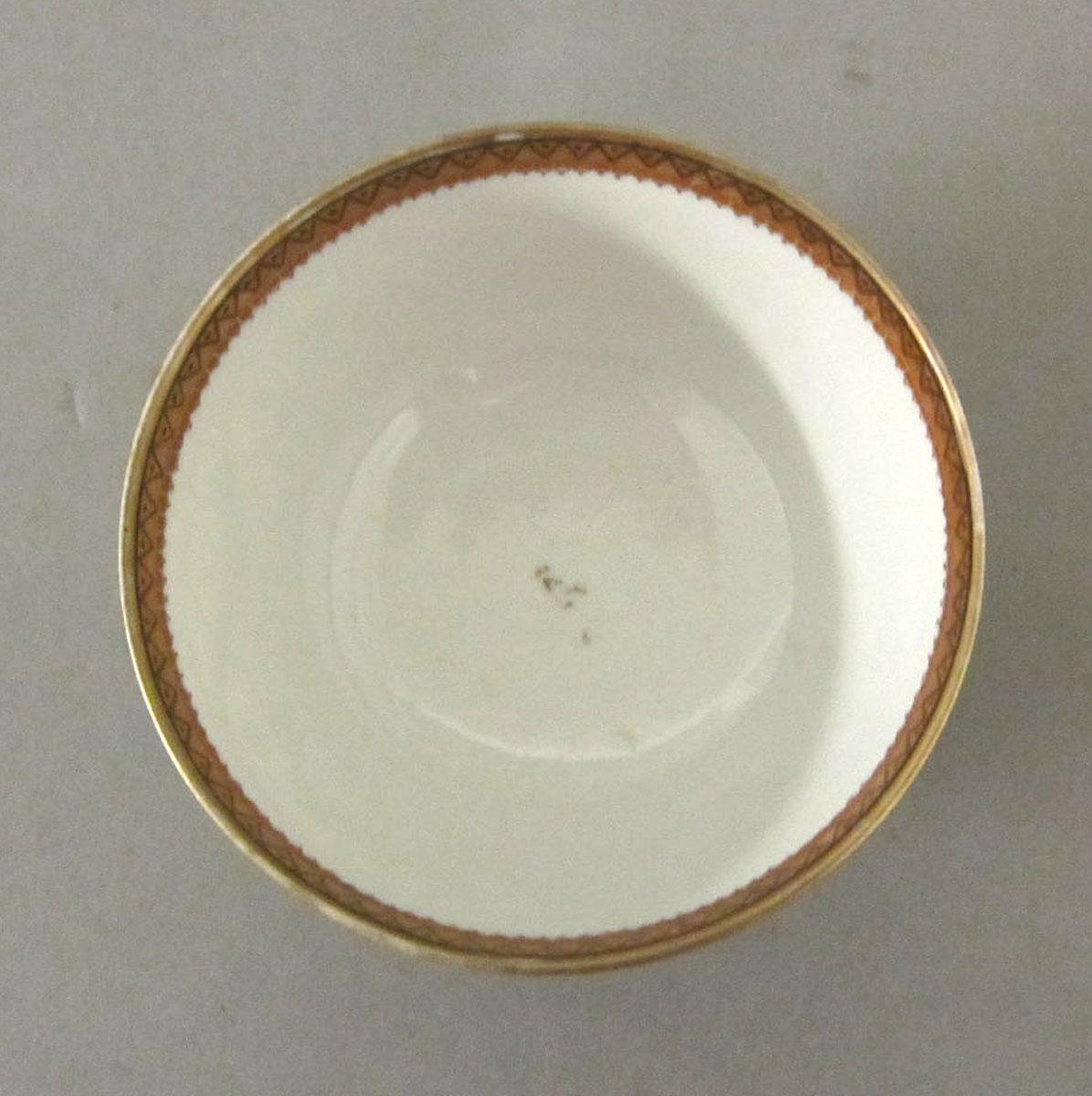 1963.0747.104 Porcelain teabowl top