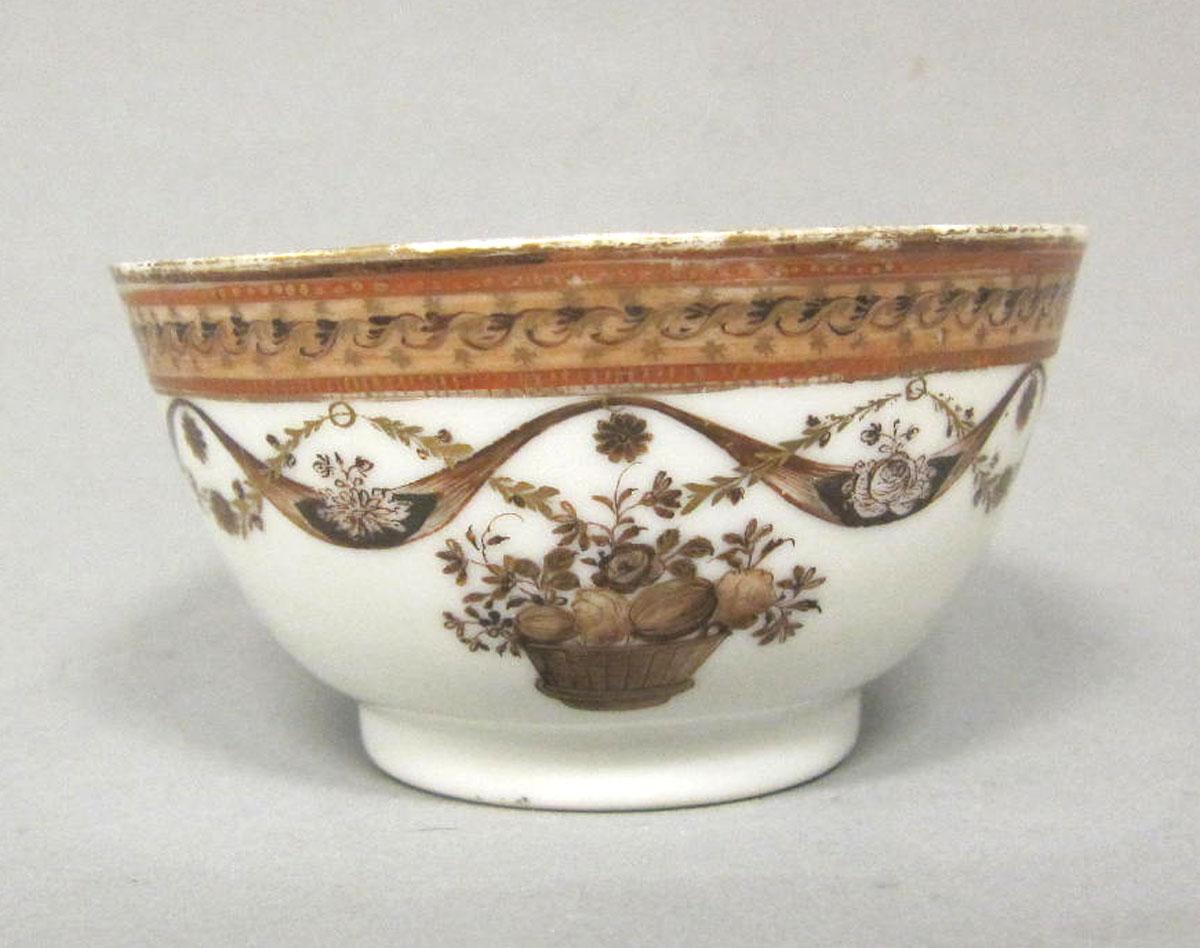 1963.0747.106 Porcelain teabowl face two