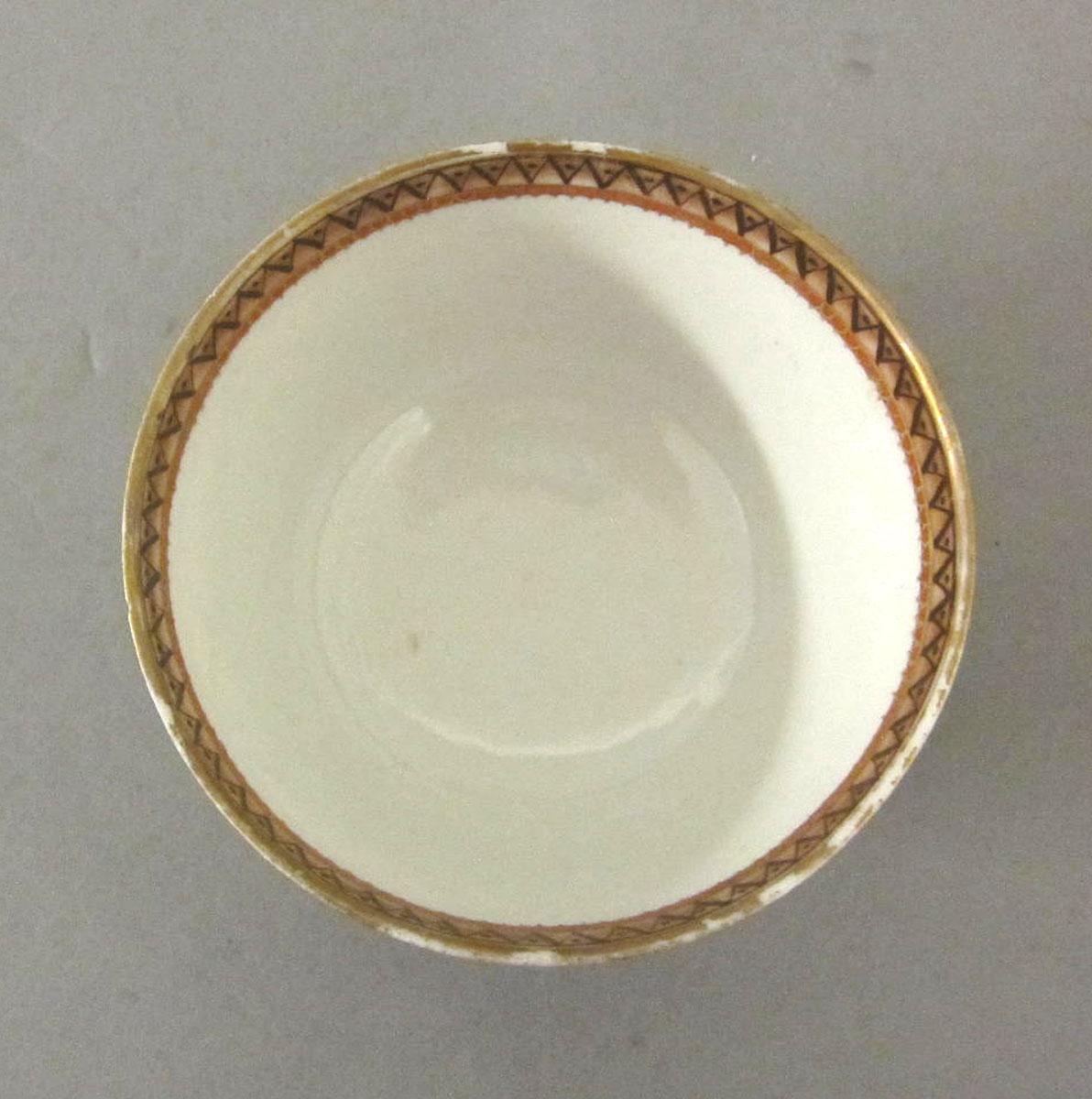 1963.0747.106 Porcelain teabowl top
