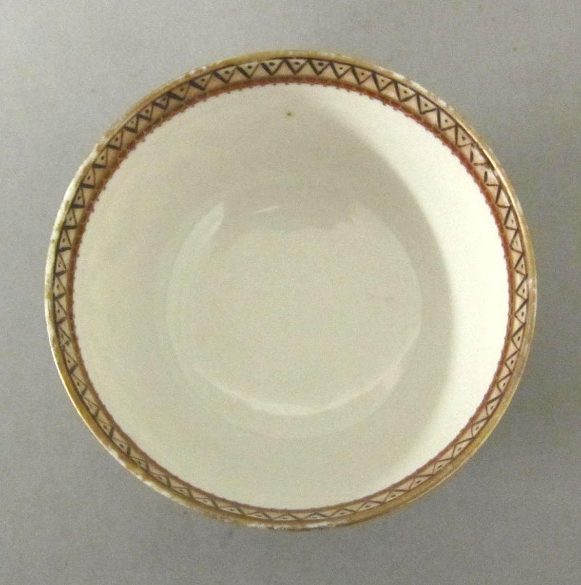 1963.0747.108 Porcelain teabowl top