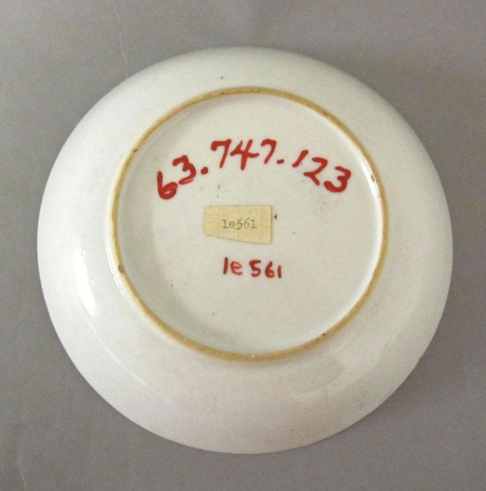 1963.0747.123 Porcelain saucer underside retake