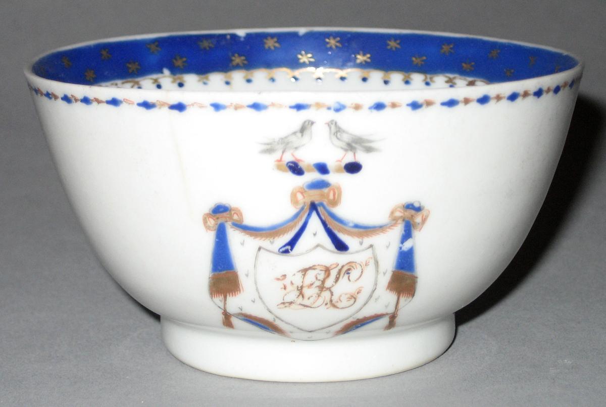 1963.0754.008 Porcelain Teabowl front