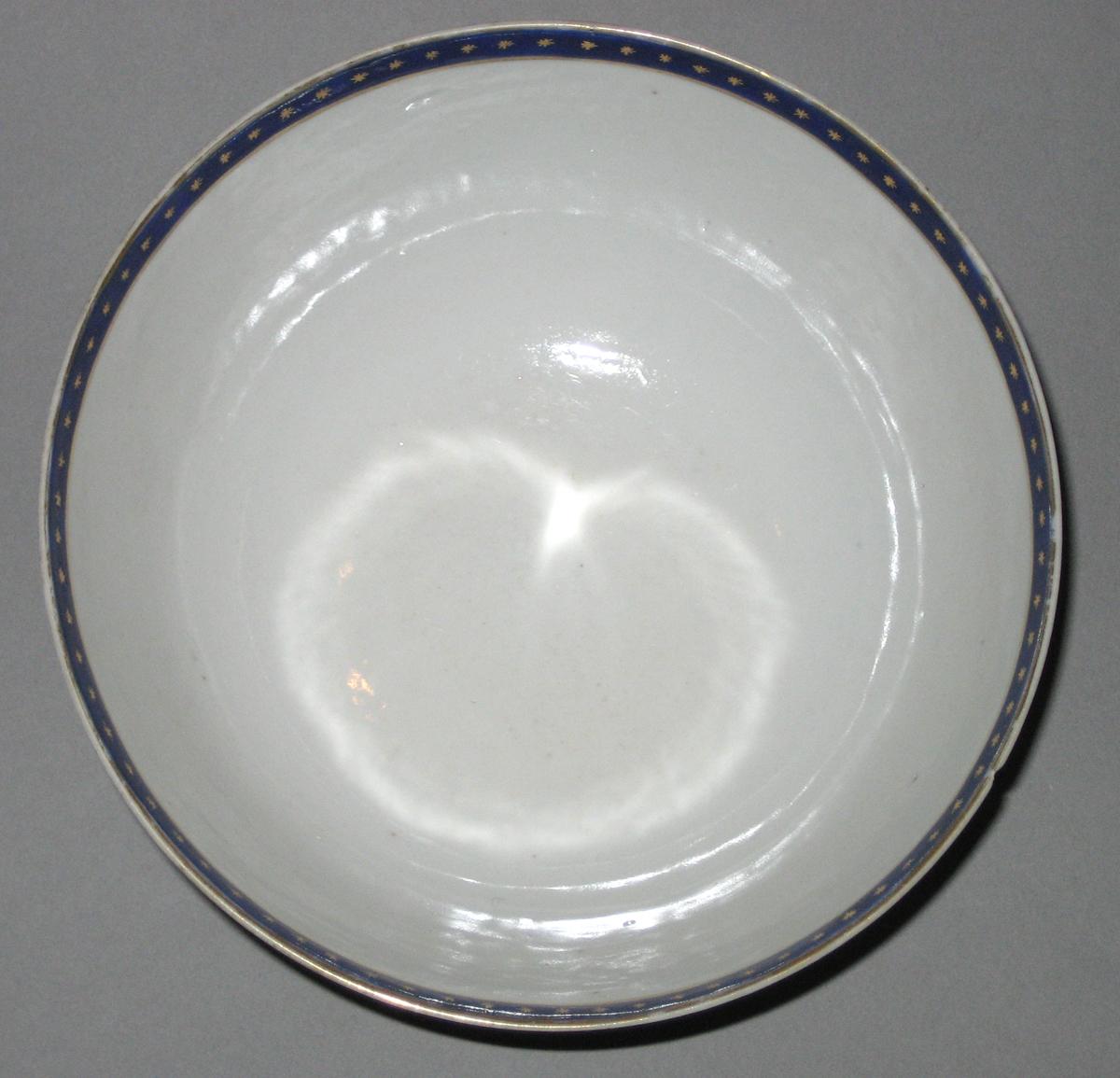 1963.0756.002 Porcelain Bowl interior