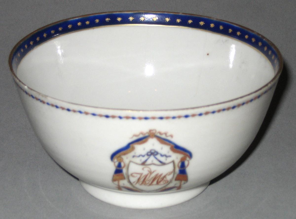 1963.0756.016 Porcelain Teabowl side 1