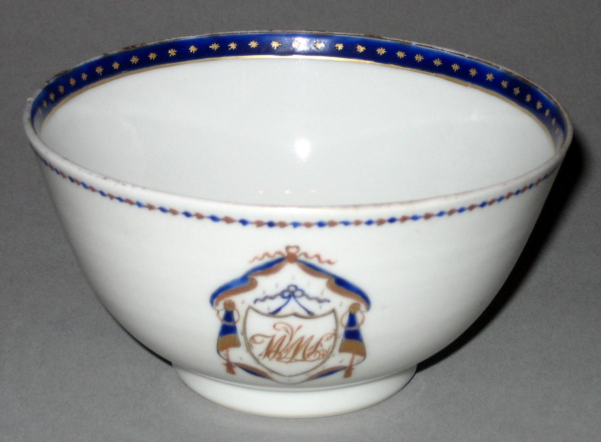 1963.0756.017 Porcelain Teabowl side 1