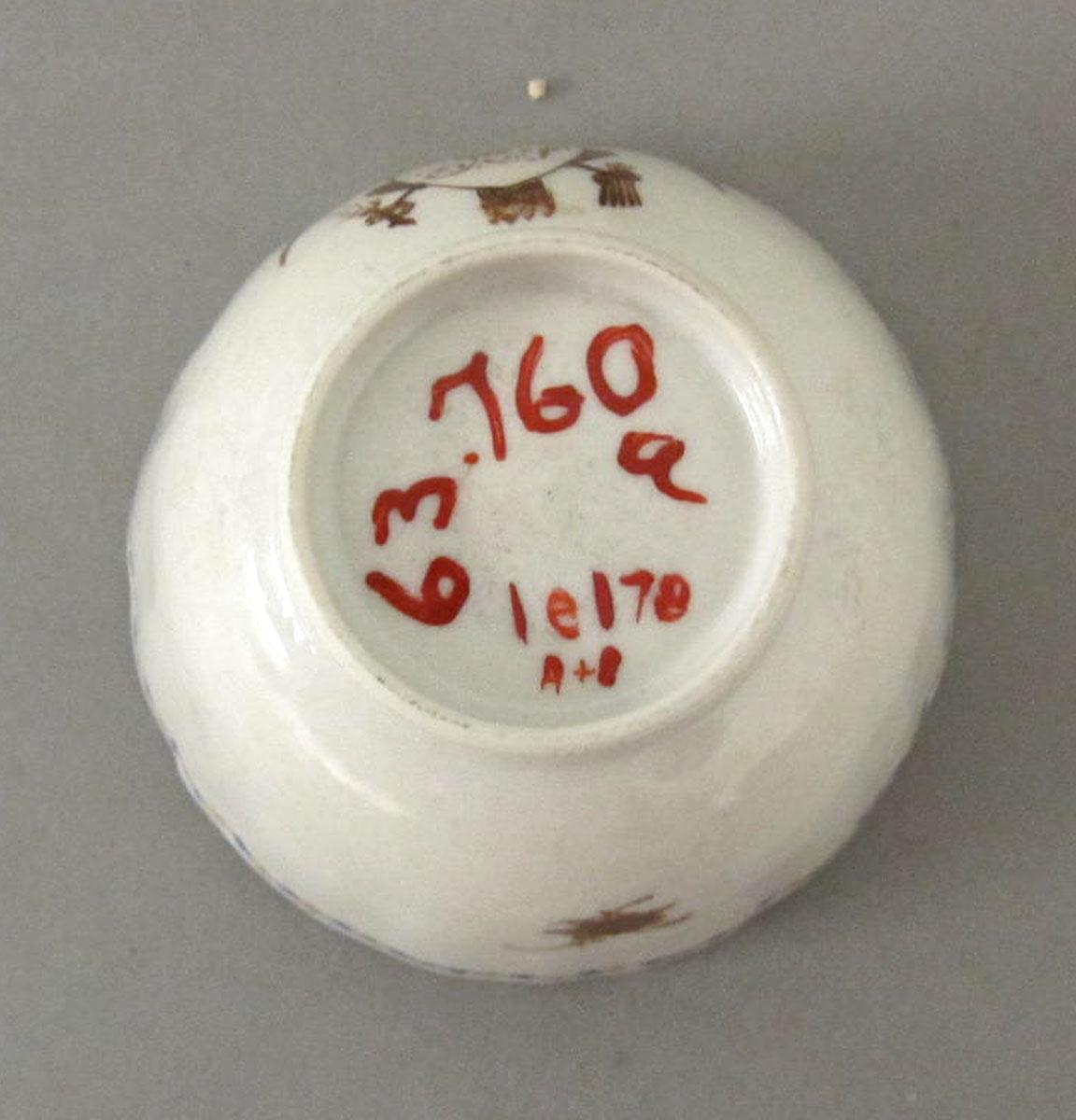 1963.0760 A Porcelain teabowl underside