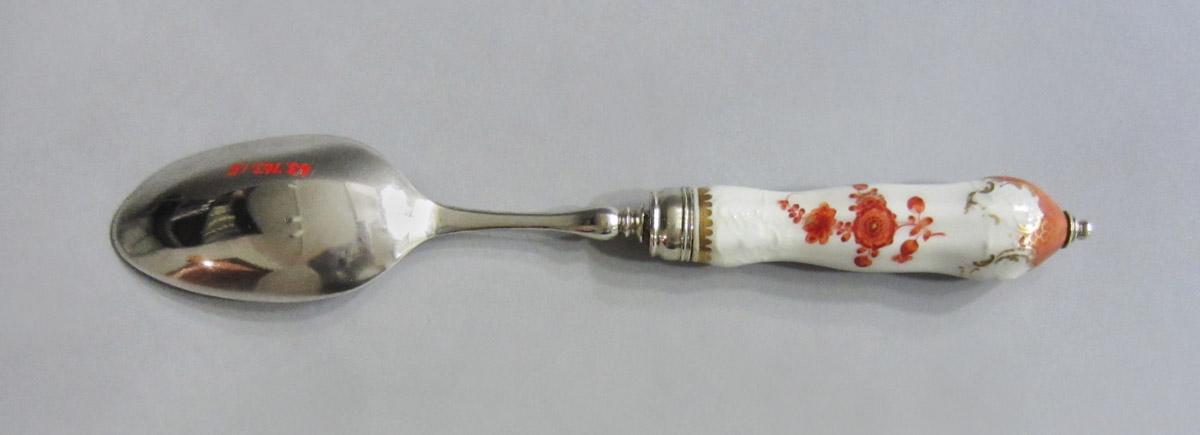 1963.0763.015 Spoon, underside