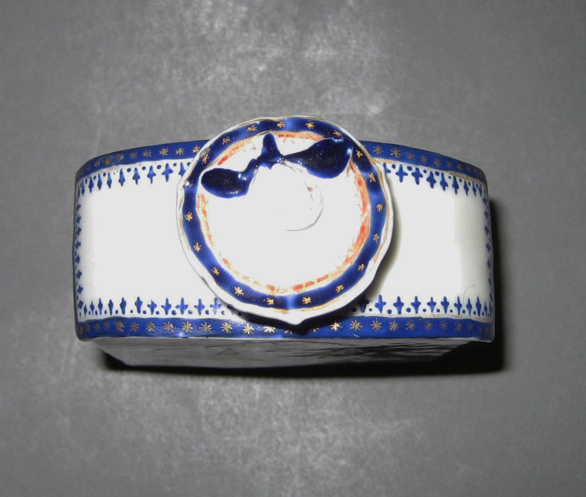 1963.0766.002 Tea cannister upper