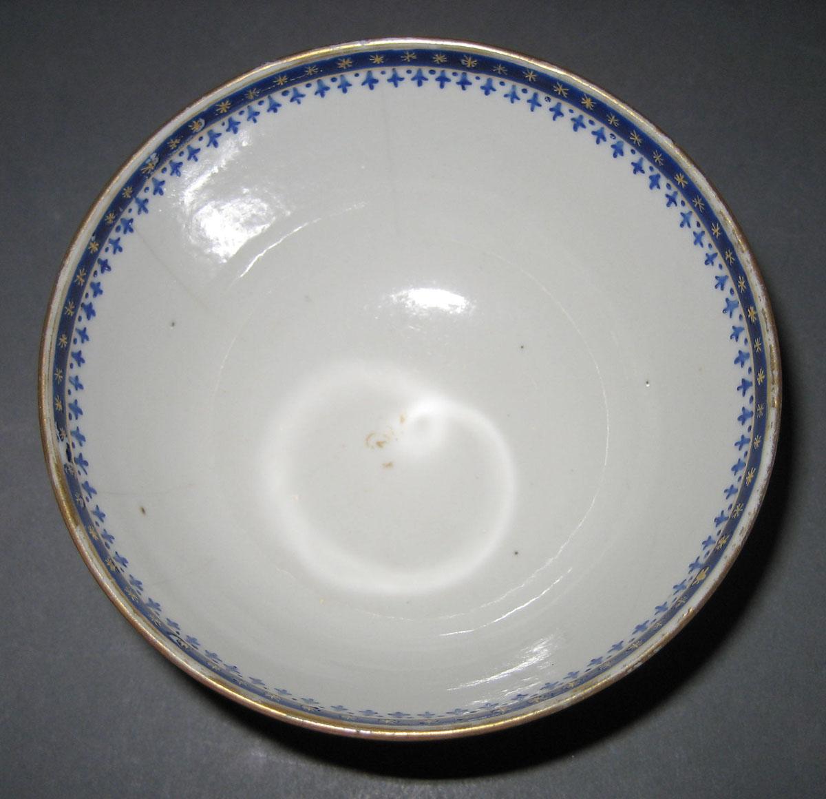 1963.0766.013 teabowl view 3