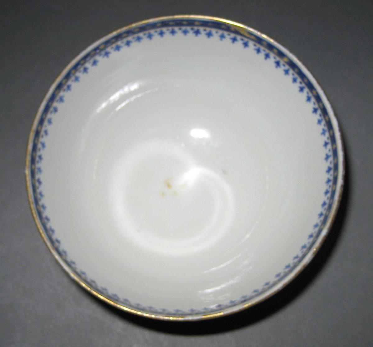 1963.0766.014 teabowl view 3