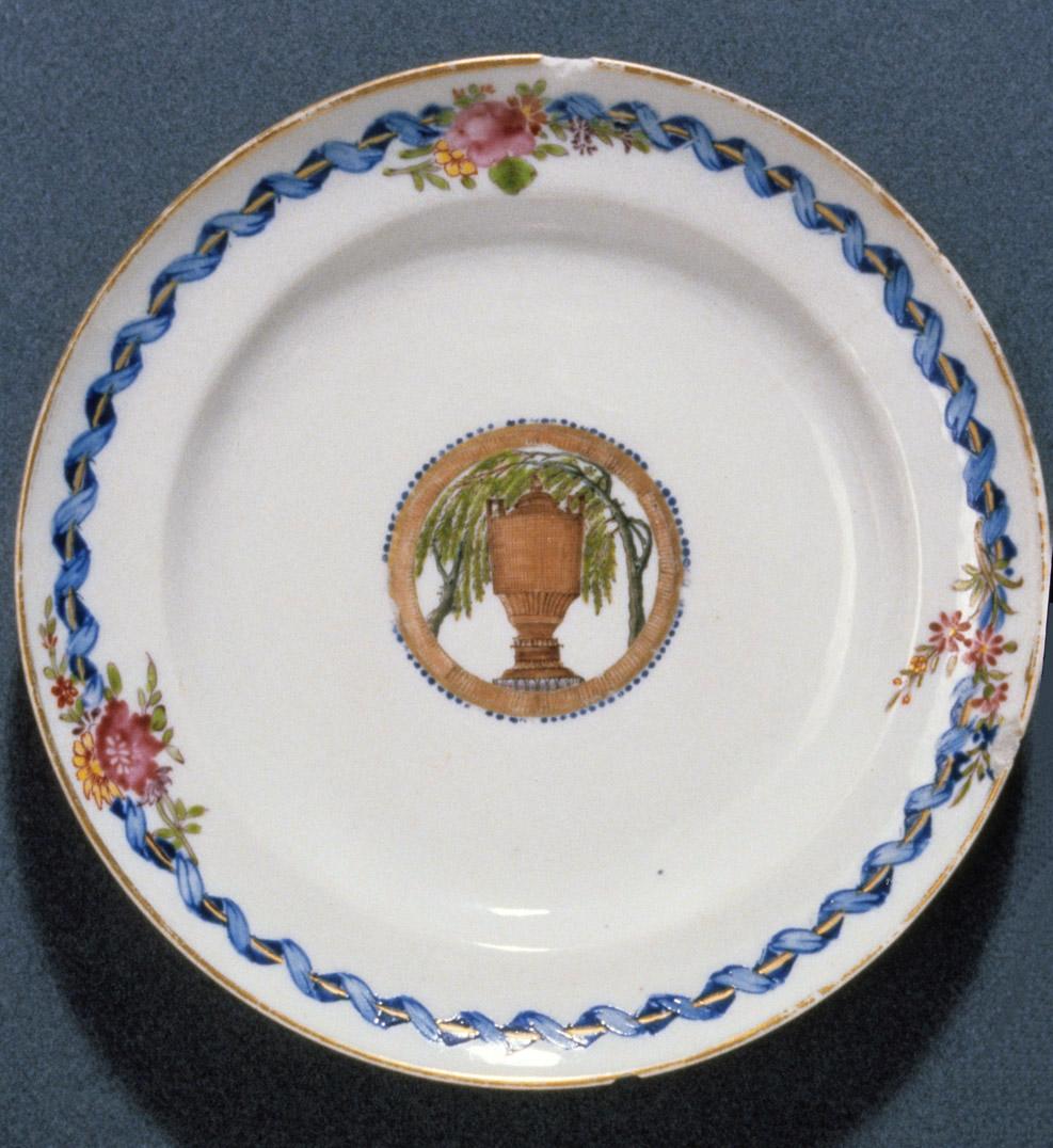 1963.0769.001 Plate, view 2