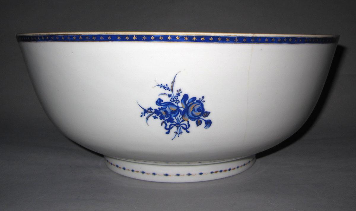 1963.0771.002 Porcelain bowl face 2